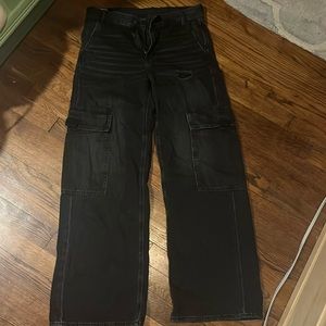 American Eagle High Rise black cargo jeans